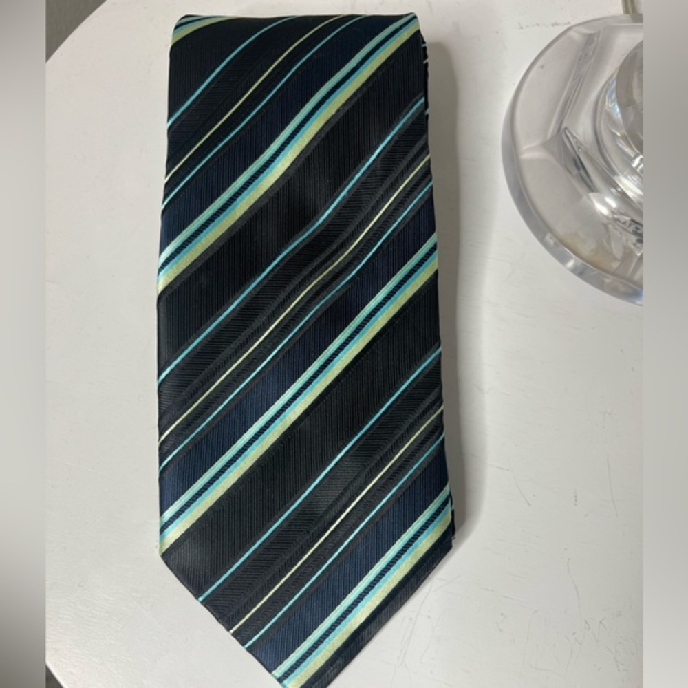 Ermenegildo Zegna mens silk tie NWOT - Picture 1 of 8
